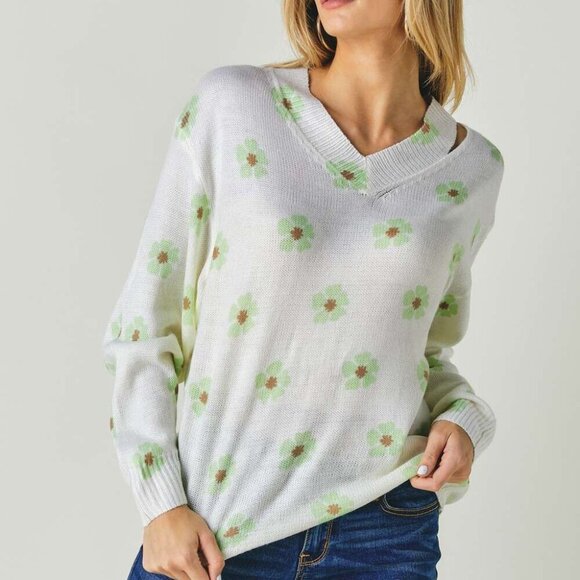 DAVI & DANI FLORAL PRINTED V NECK SWEATER - Picture 10 of 10